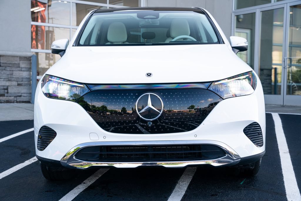 Used 2023 Mercedes-Benz EQE 350+ SUV image 4