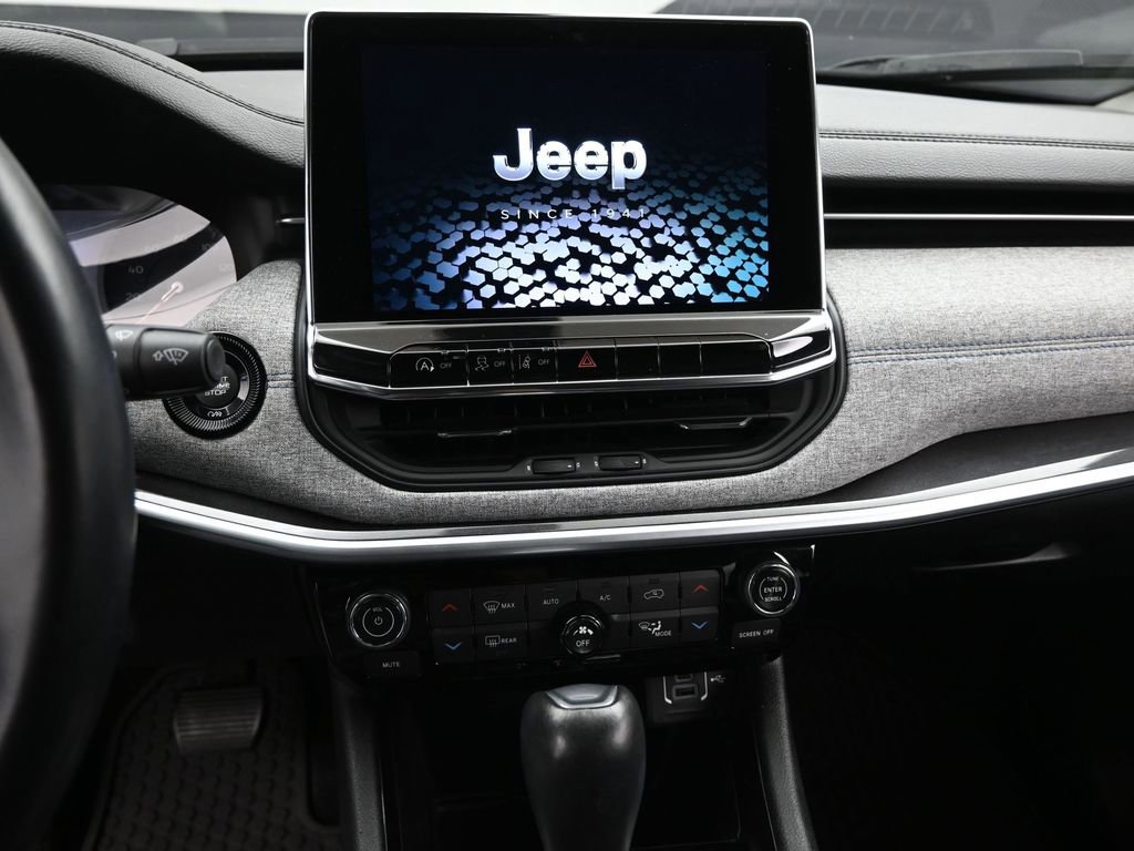 Used 2022 Jeep Compass Latitude w/ Convenience Group image 17