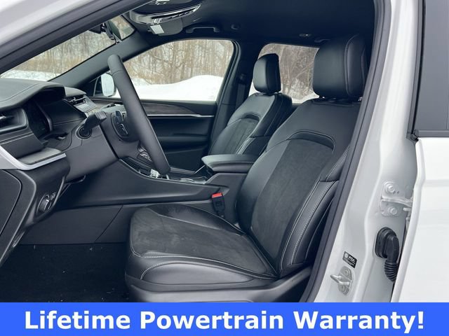 Used 2026 Jeep Grand Cherokee Altitude AWD/4WD image 15