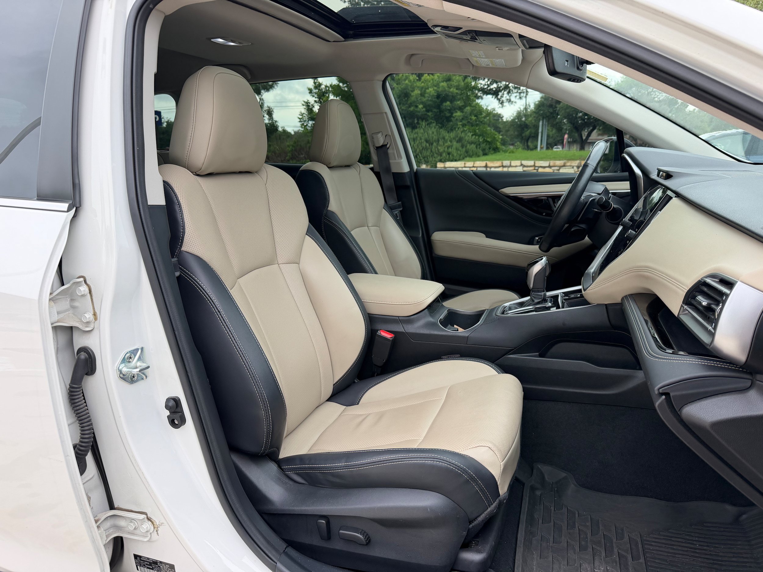 Used 2024 Subaru Outback Limited AWD/4WD image 10