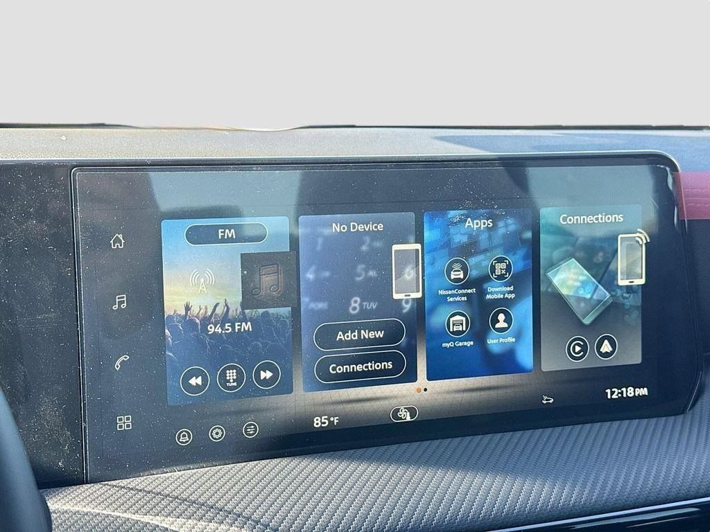 New 2026 Nissan Kicks SR w/ Illumination Package FWD image 14