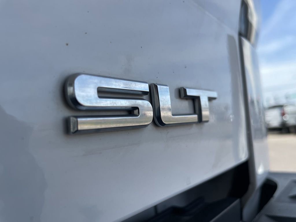 Used 2018 GMC Sierra 1500 SLT w/ SLT Premium Package image 14
