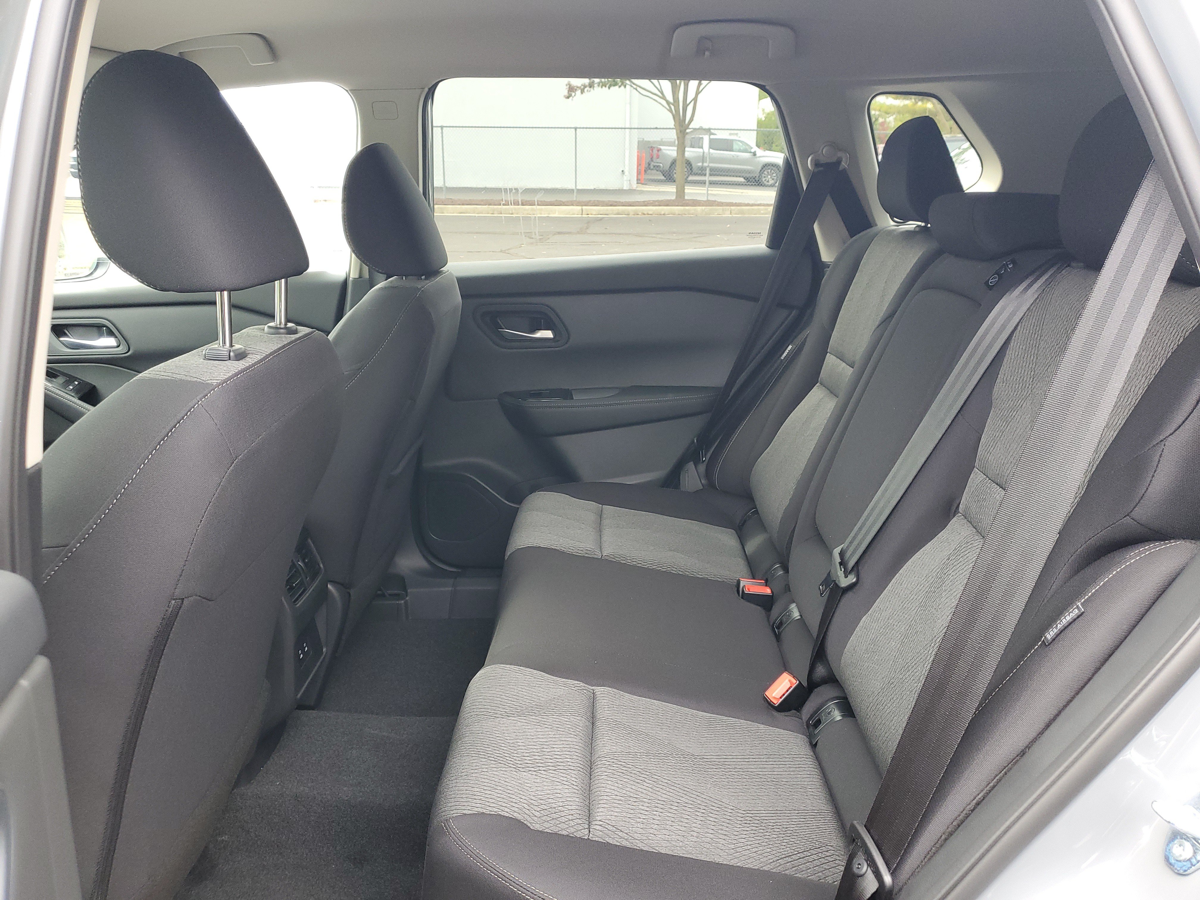 New 2027 Nissan Rogue SV w/ Cold Weather Package AWD/4WD image 27