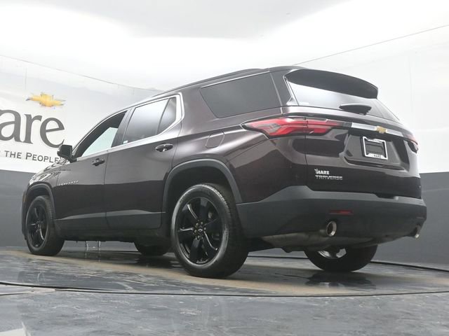 Used 2023 Chevrolet Traverse LT w/ LT Premium Package image 5