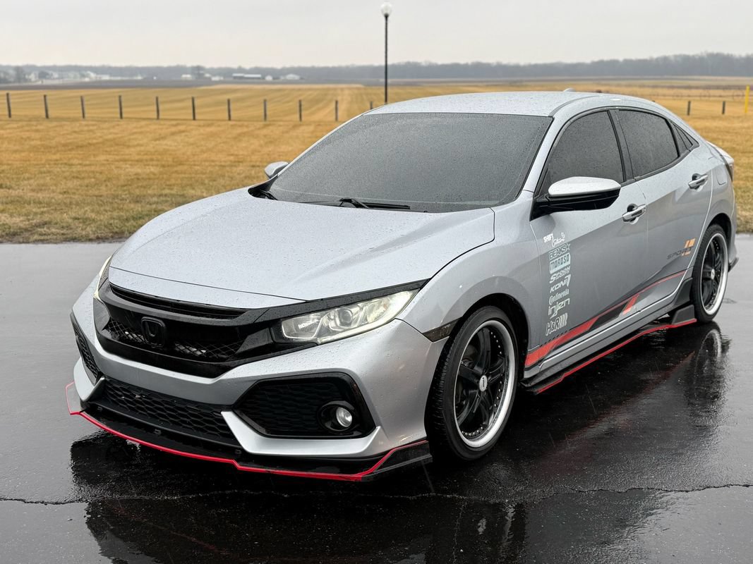 Used 2018 Honda Civic Sport image 4