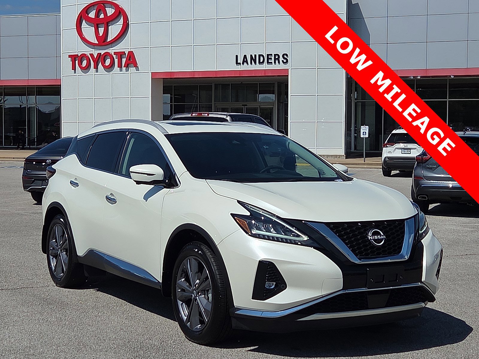 Used 2024 Nissan Murano Platinum w/ Cargo Package