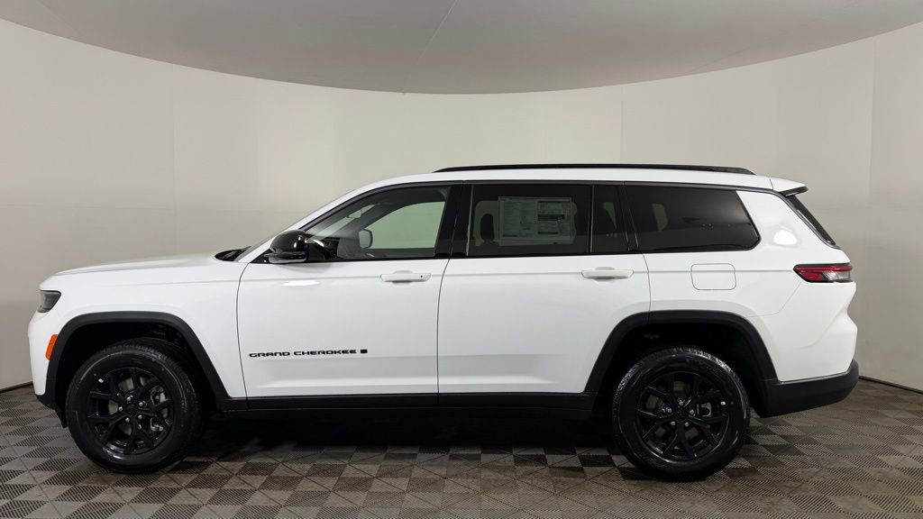 New 2026 Jeep Grand Cherokee L 4WD image 4