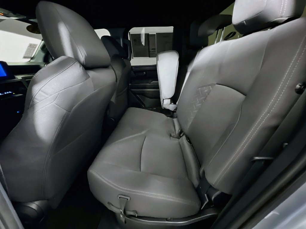 Used 2024 Toyota Tacoma SR5 AWD/4WD image 24