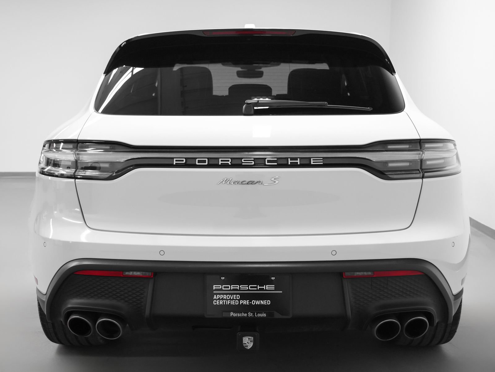 Certified 2022 Porsche Macan S image 11