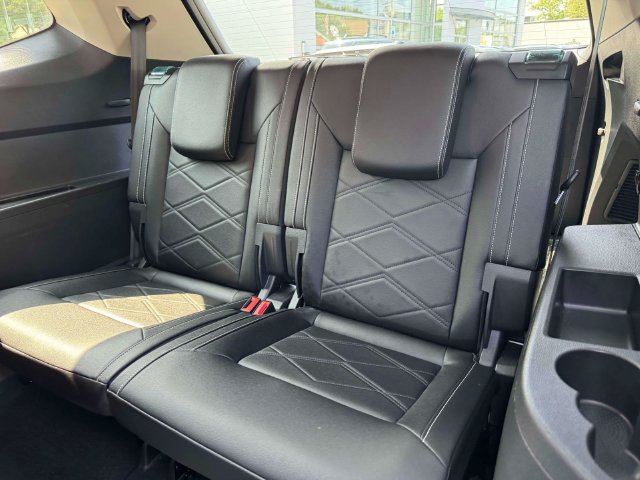 Certified 2026 Volkswagen Atlas SE AWD/4WD image 11