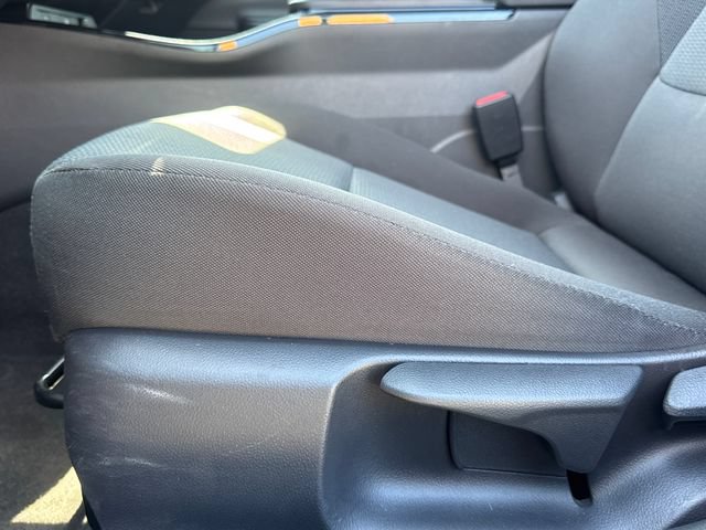 Used 2024 Toyota Prius LE FWD image 12