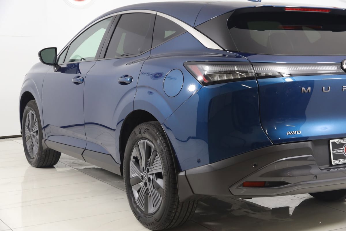 Used 2025 Nissan Murano SL AWD/4WD image 27