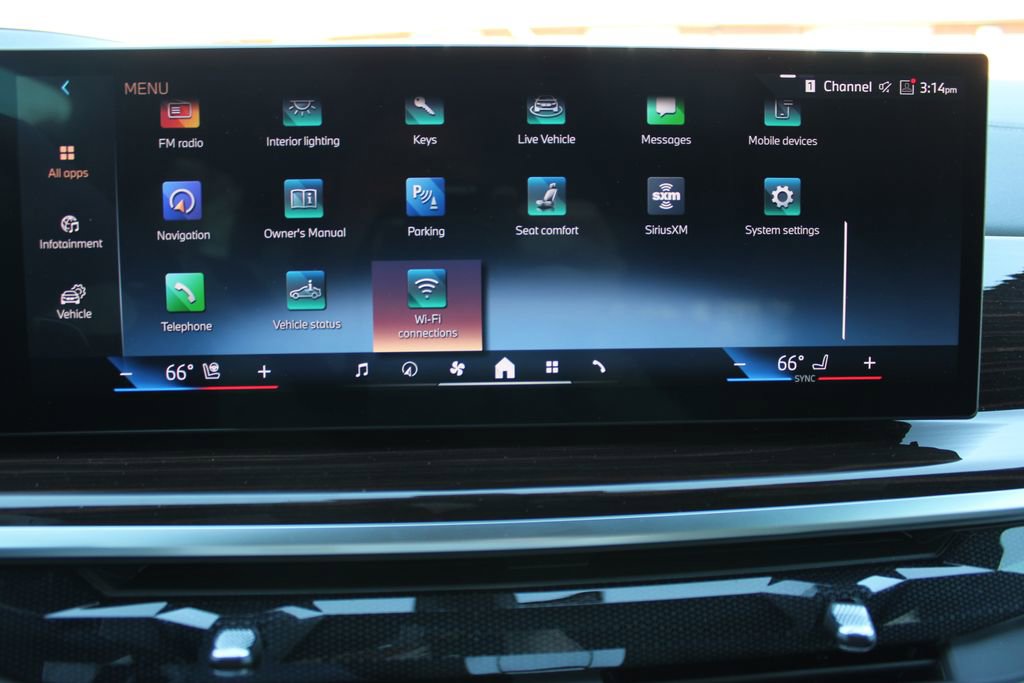 Used 2024 BMW X5 xDrive40i w/ Premium Package image 16