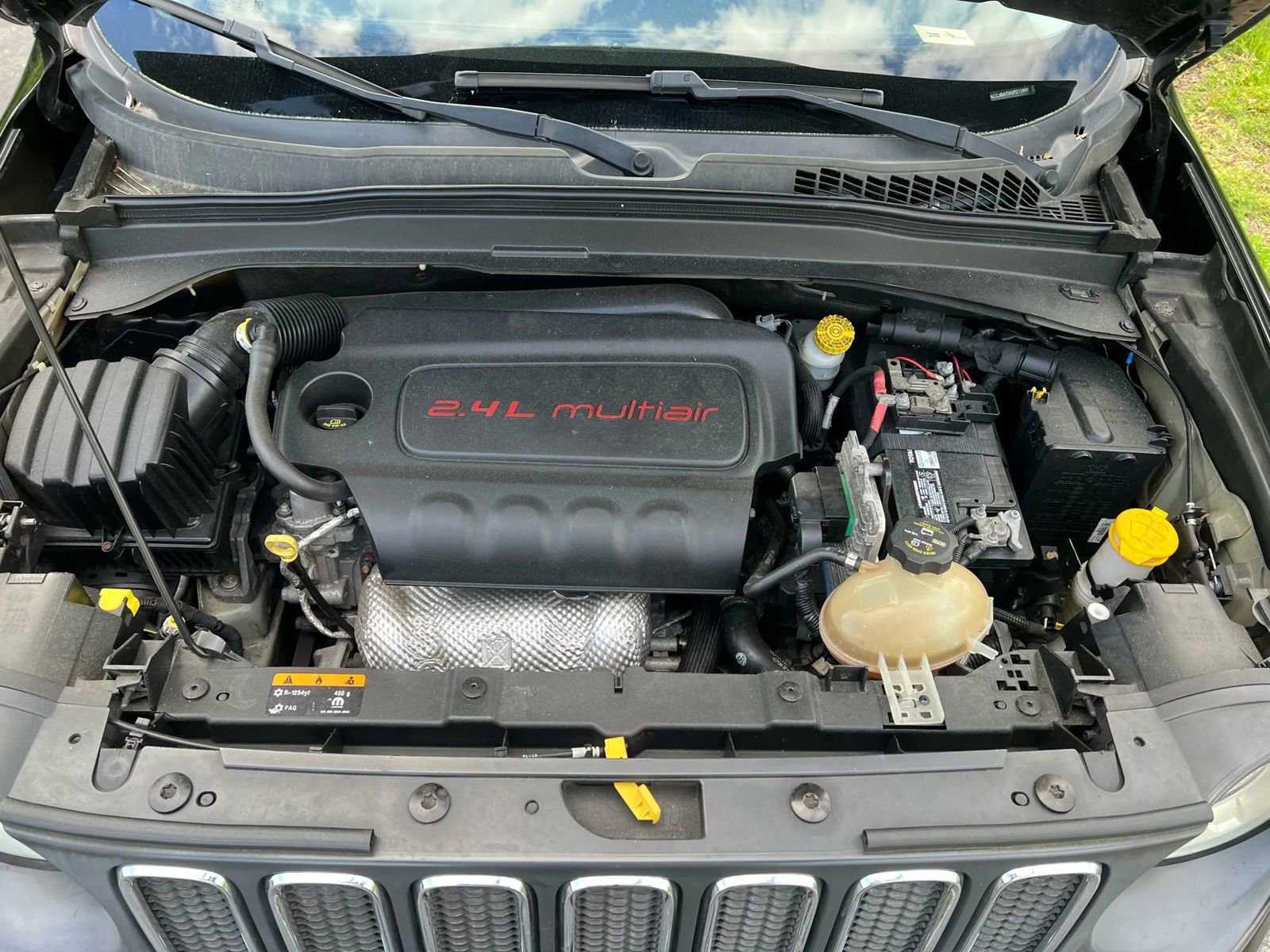 Used 2016 Jeep Renegade Sport w/ Power & Air Group image 12