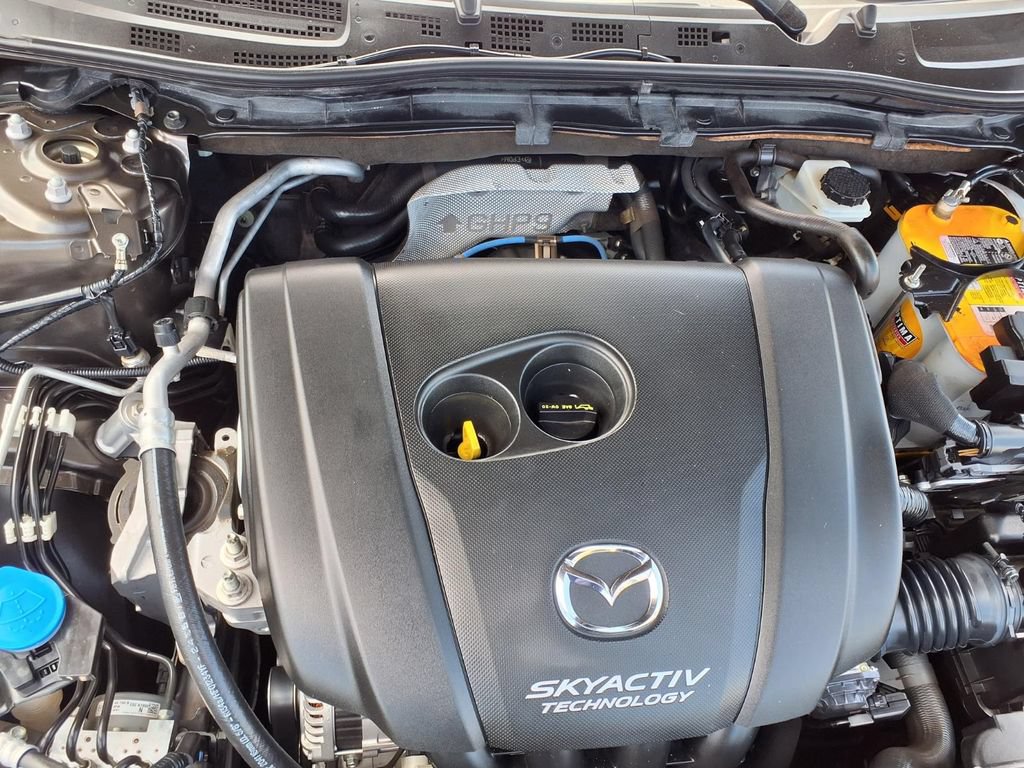 Used 2016 MAZDA MAZDA3 i Touring w/ Popular Equipment Package FWD image 16