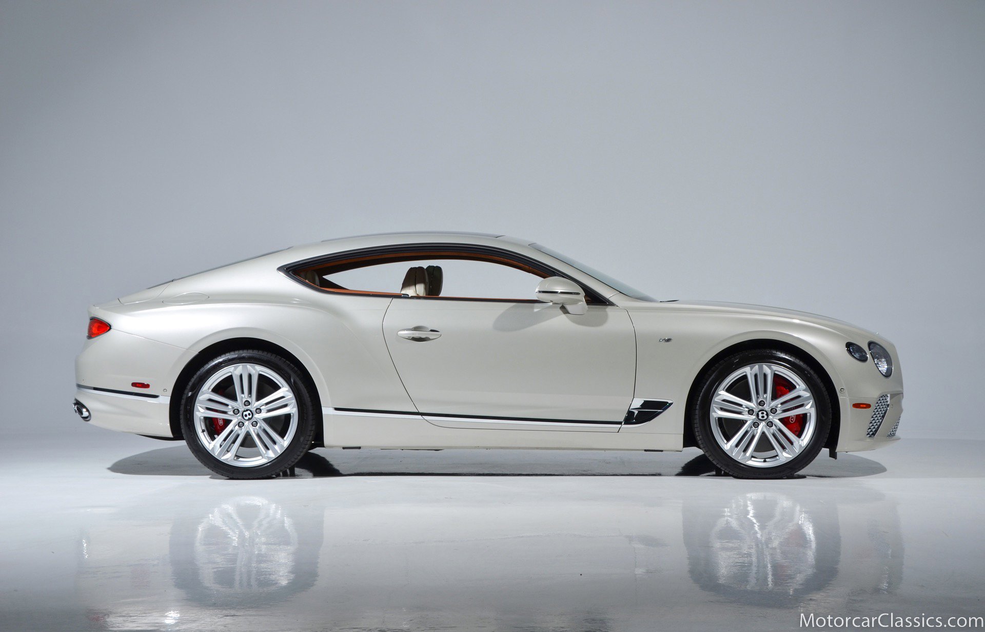 Used 2022 Bentley Continental GT image 10