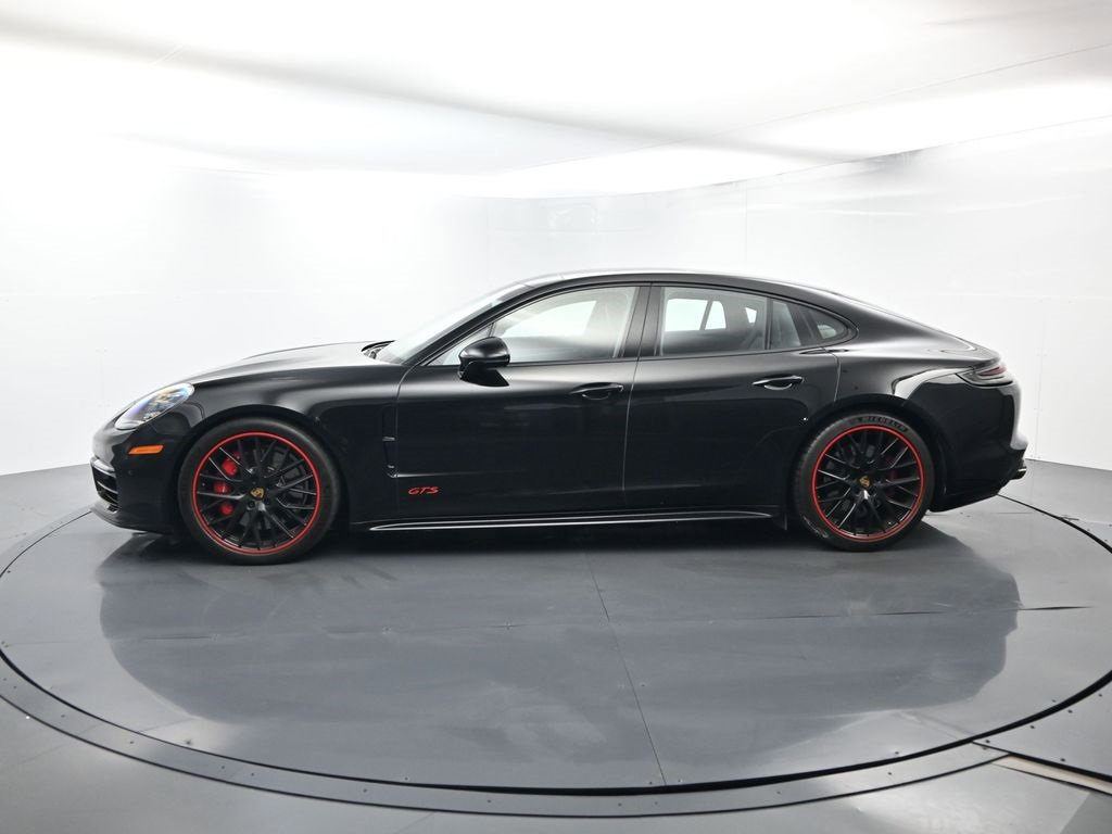 Certified 2019 Porsche Panamera GTS image 2