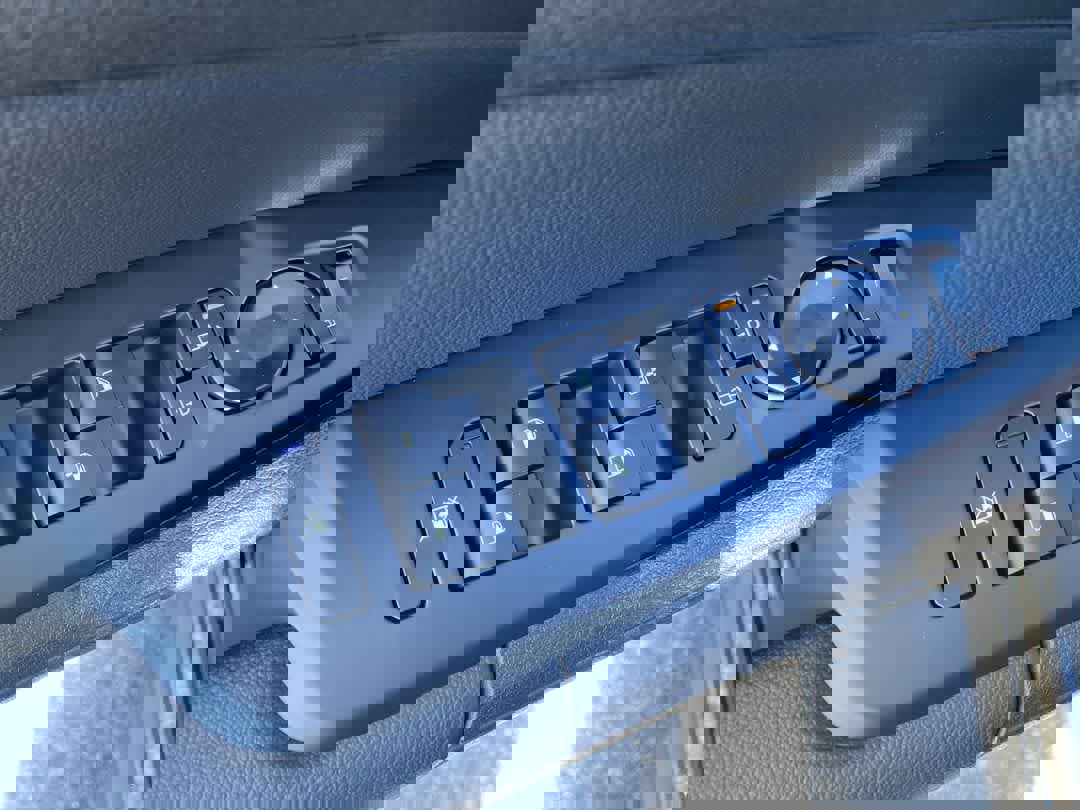 New 2026 Kia Sportage EX image 13