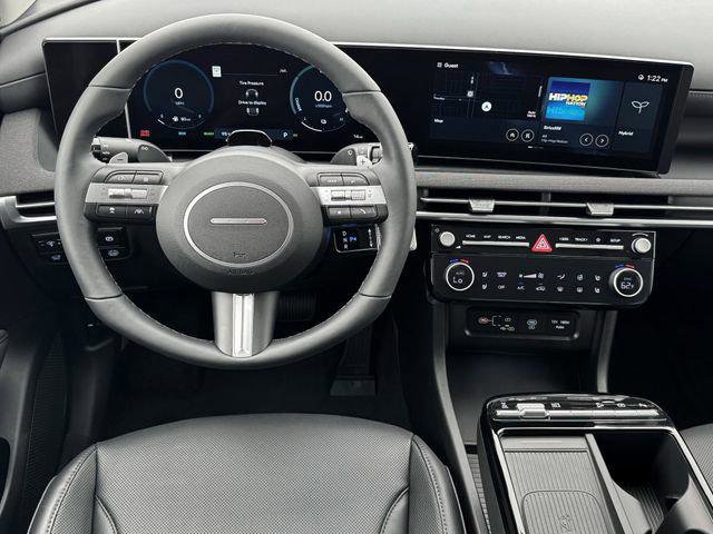 New 2025 Hyundai Tucson Limited image 17