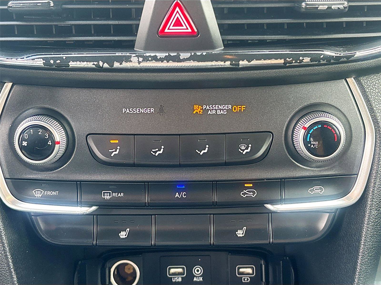 Used 2020 Hyundai Santa Fe SEL image 16