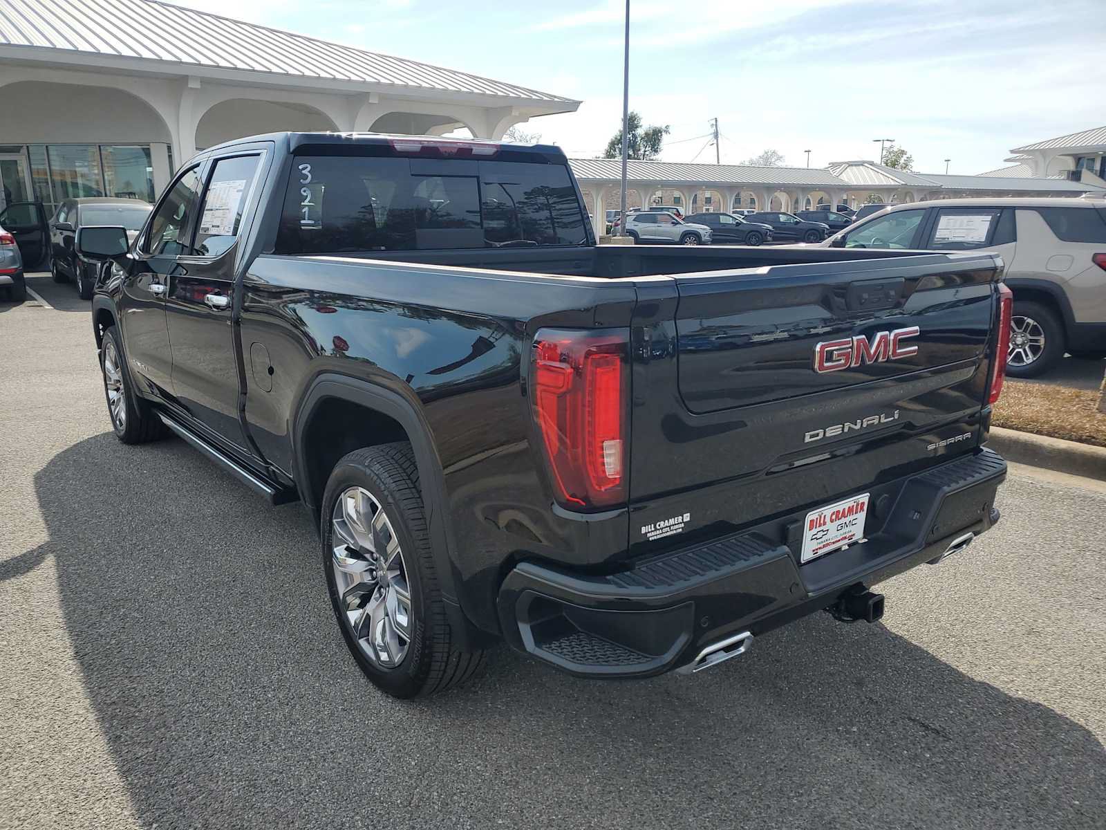 New 2026 GMC Sierra 1500 Denali w/ Denali Reserve Package AWD/4WD image 3