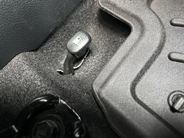 Used 2024 Kia Seltos EX FWD image 33