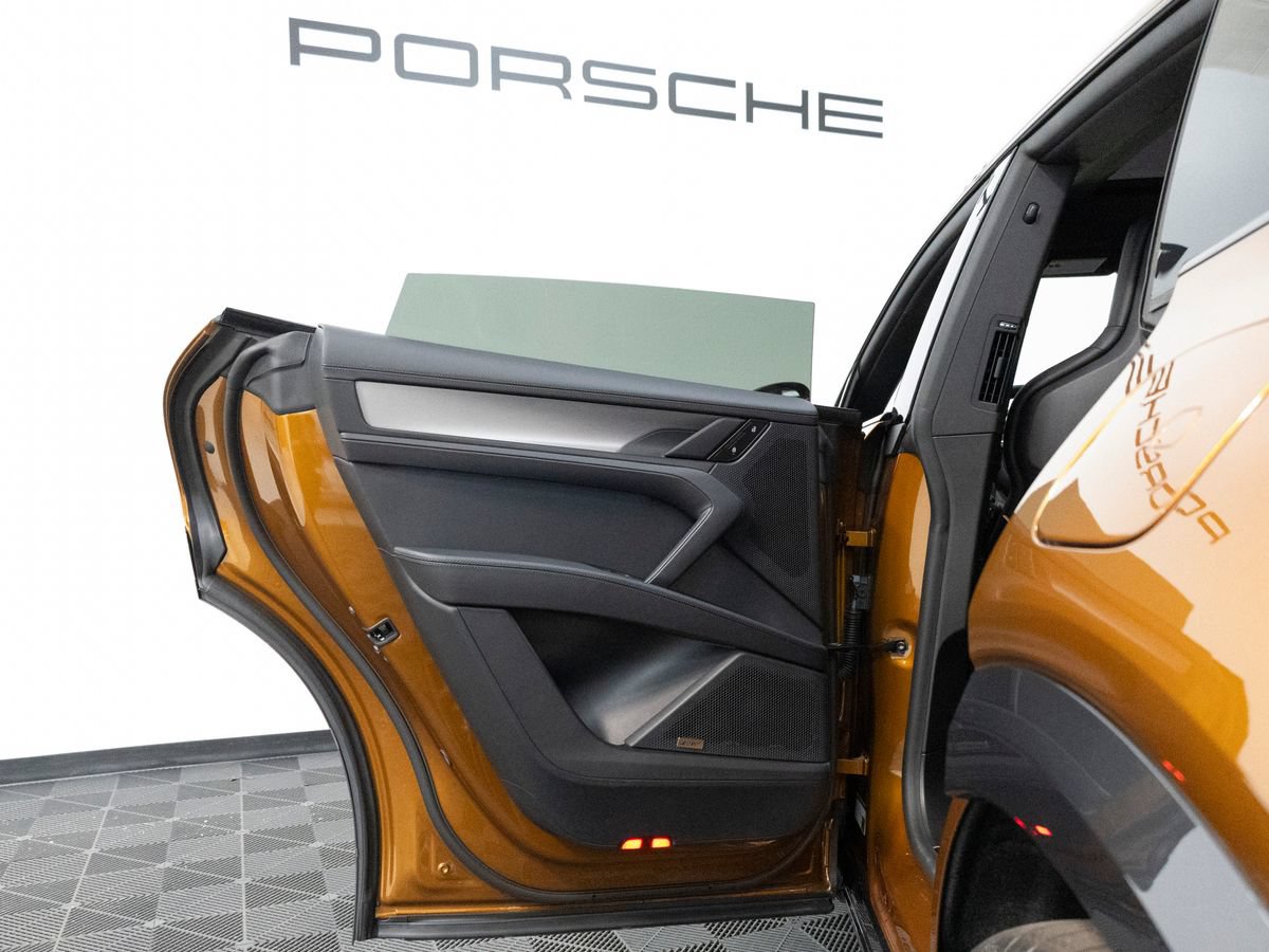 New 2026 Porsche Cayenne Electric AWD/4WD image 28