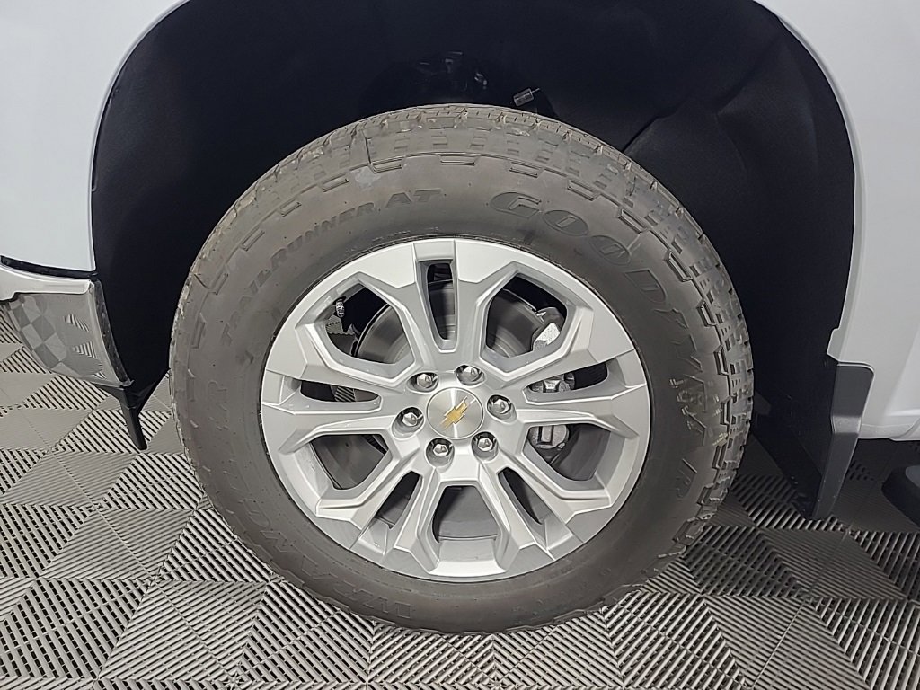 New 2026 Chevrolet Silverado 1500 LTZ image 16