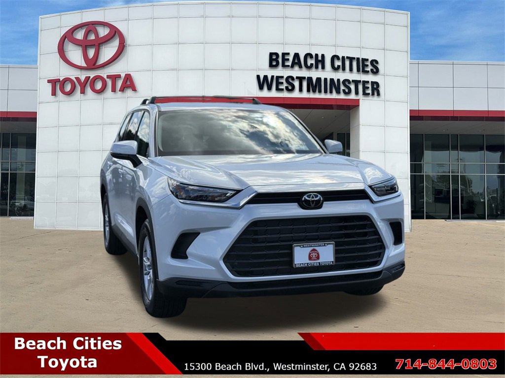 New 2026 Toyota Grand Highlander LE image 3