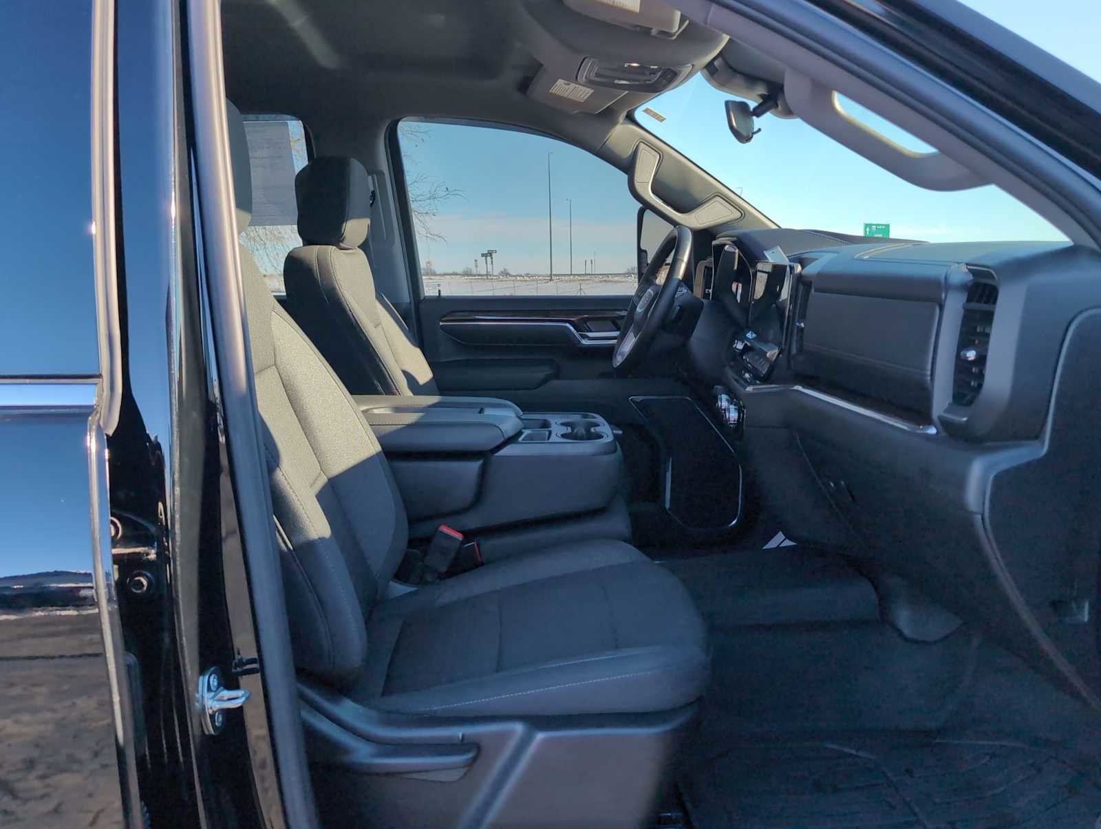 Used 2024 GMC Sierra 2500 SLE w/ SLE Value Package; image 27