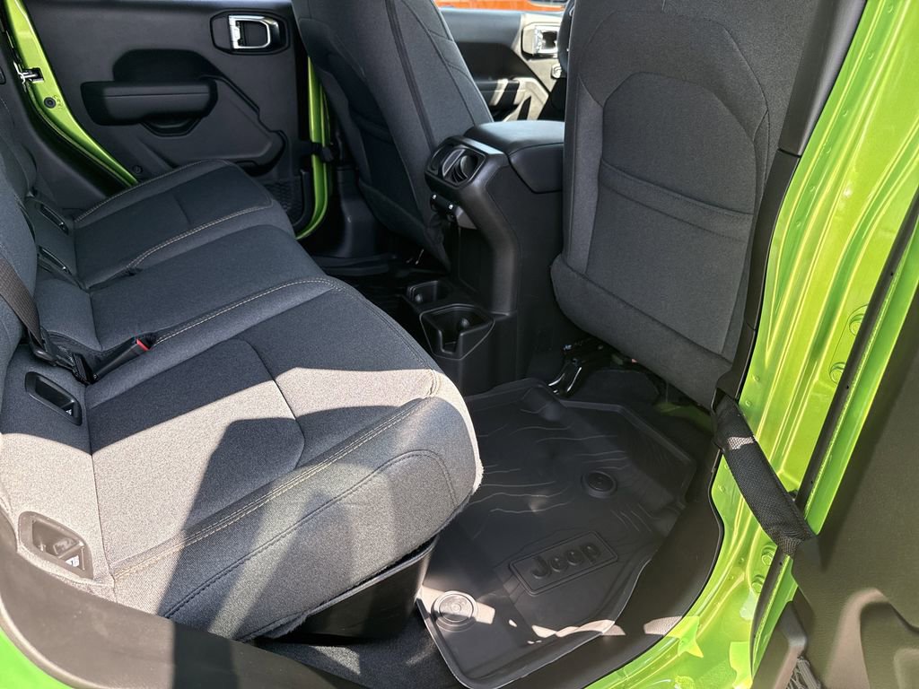 New 2025 Jeep Gladiator Sport image 39