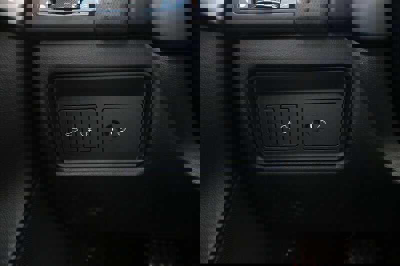 Used 2016 Jaguar F-TYPE S image 35