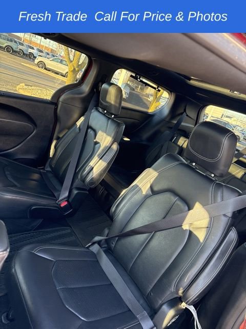 Used 2019 Chrysler Pacifica Touring-L Plus w/ Advanced Safetytec Group image 11