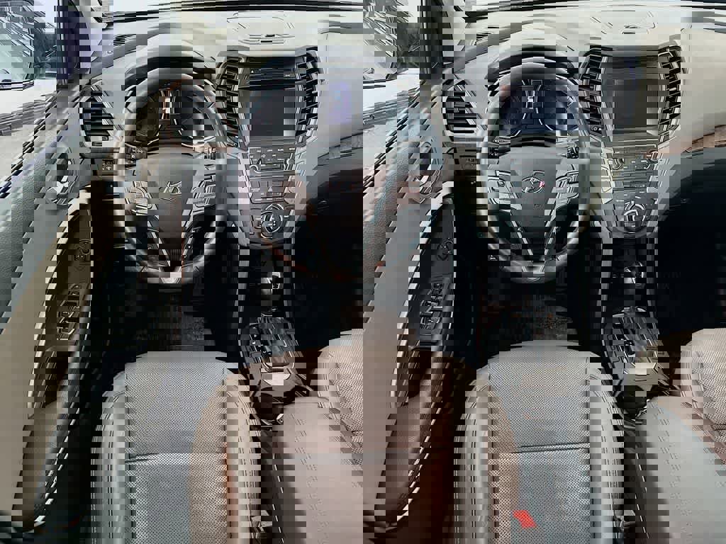 Used 2018 Hyundai Santa Fe Sport image 10