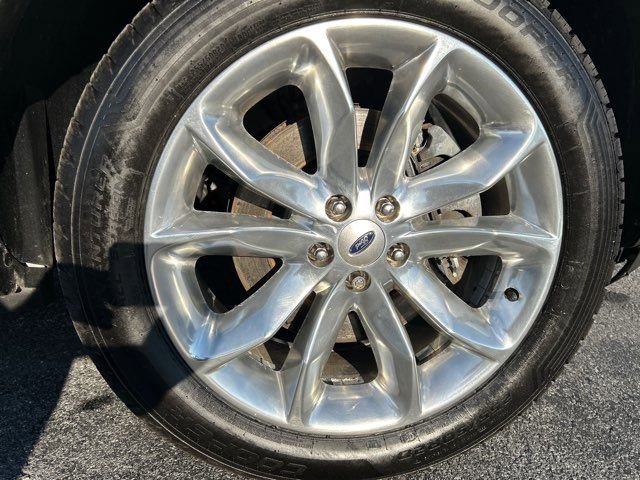 Used 2013 Ford Explorer XLT image 8