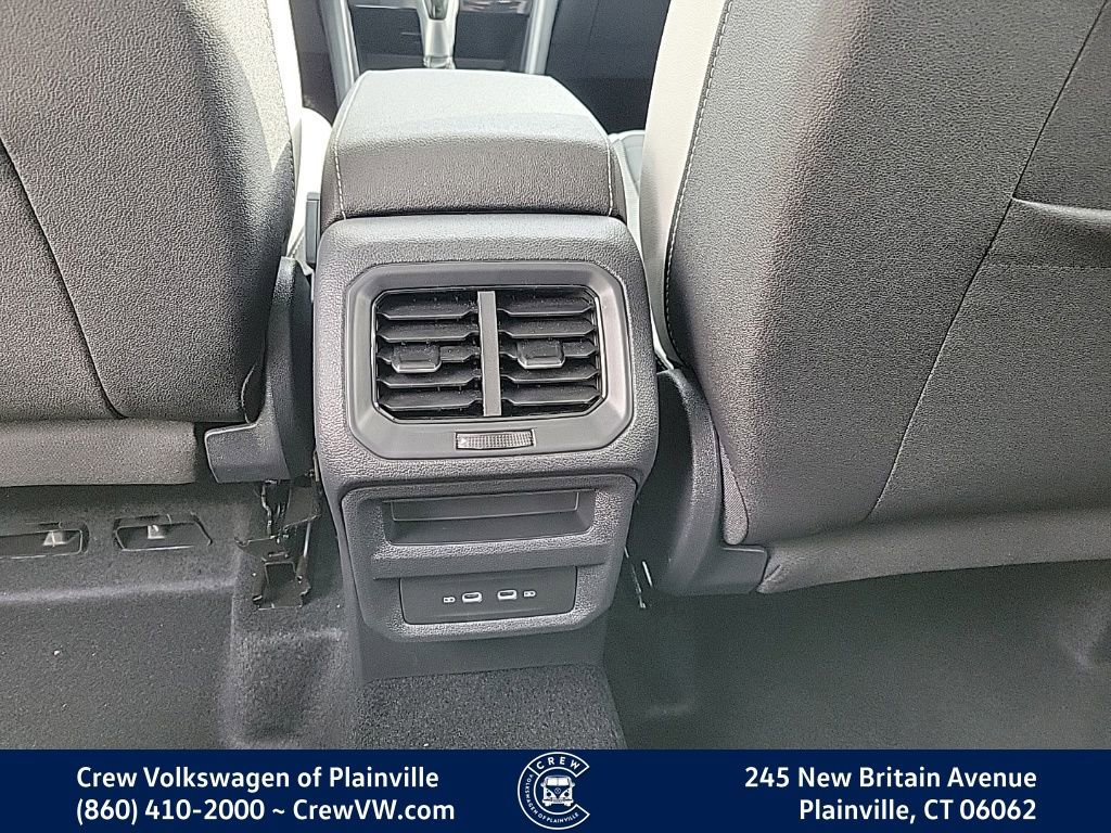 New 2026 Volkswagen Taos SE image 48