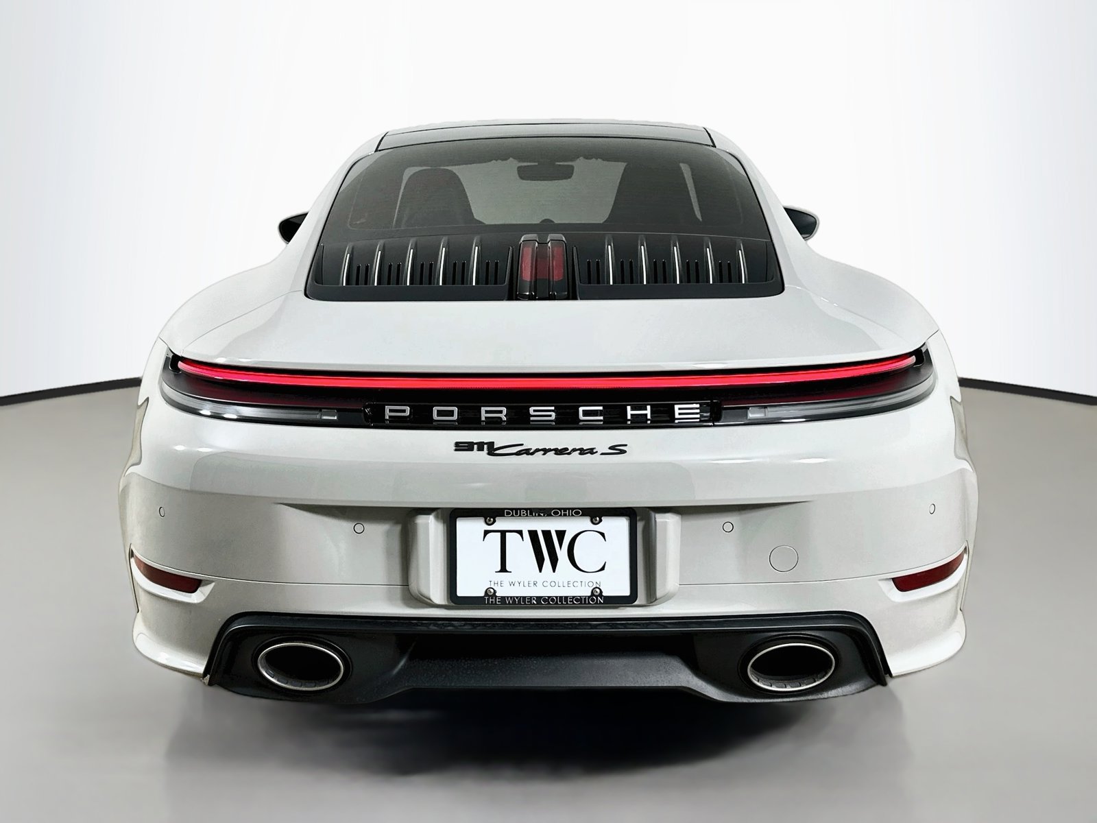 Certified 2025 Porsche 911 Carrera S w/ Sportdesign Package RWD image 6