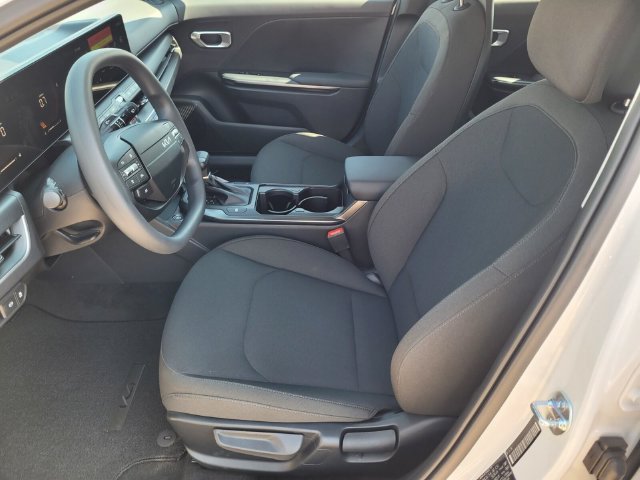 New 2026 Kia K4 FWD image 8