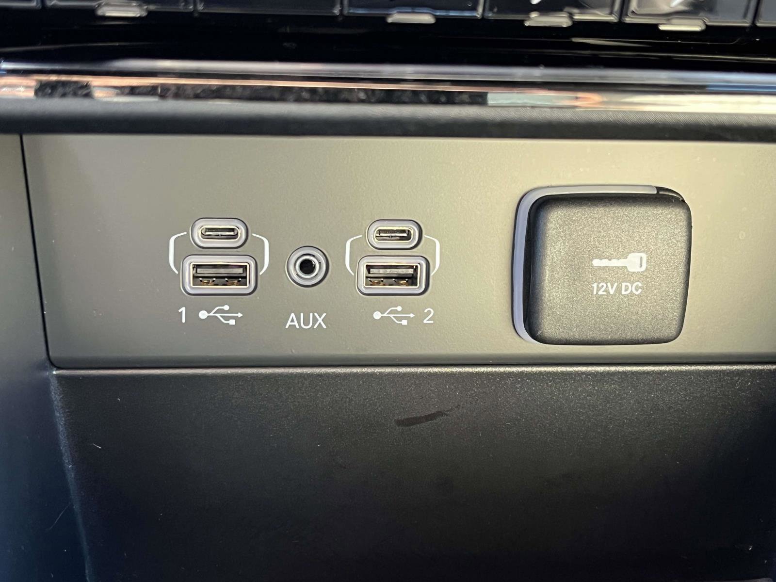 Used 2025 Jeep Grand Cherokee Limited image 35