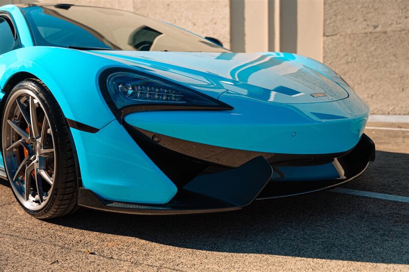 Used 2017 McLaren 570S RWD image 8