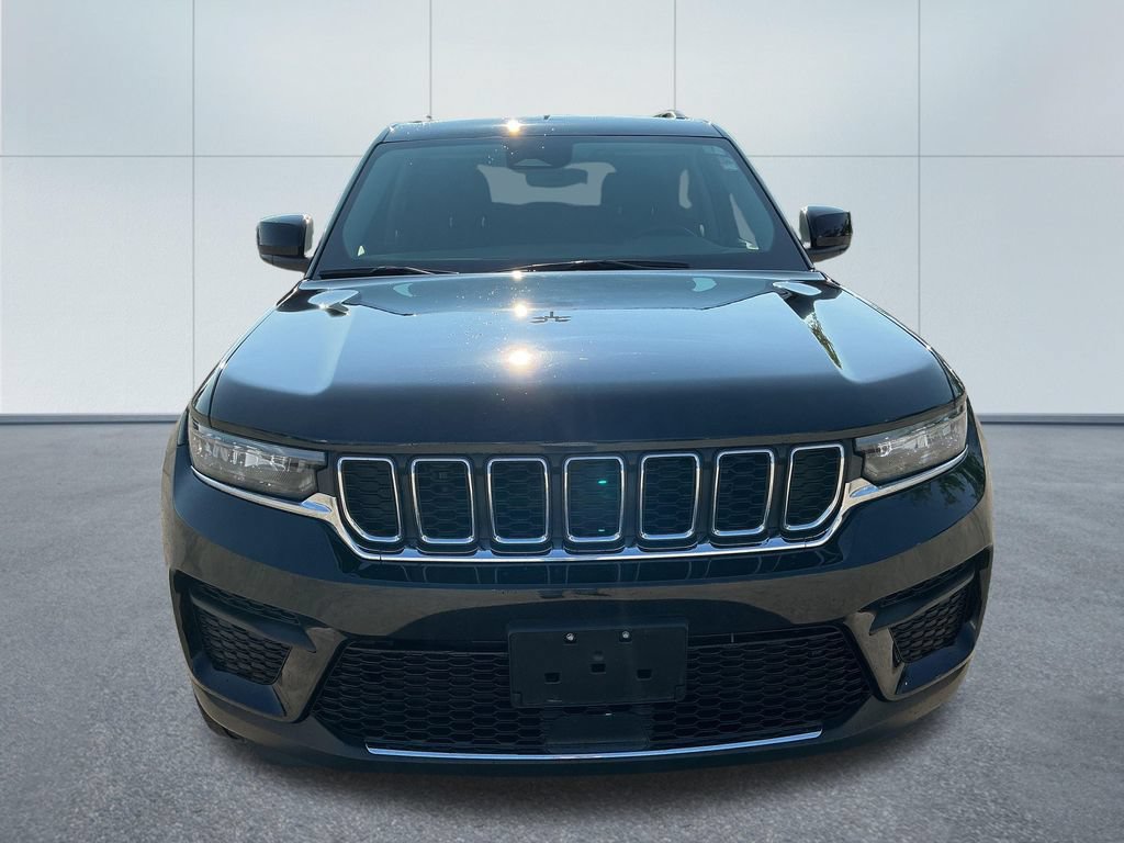 Certified 2023 Jeep Grand Cherokee Laredo AWD/4WD image 9