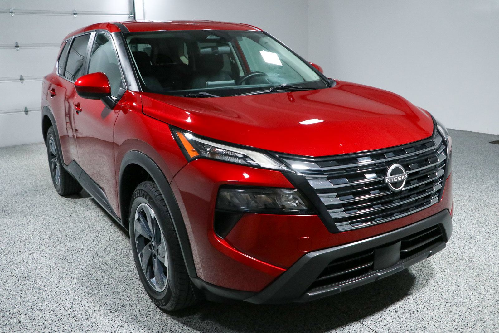Used 2024 Nissan Rogue SV FWD image 5