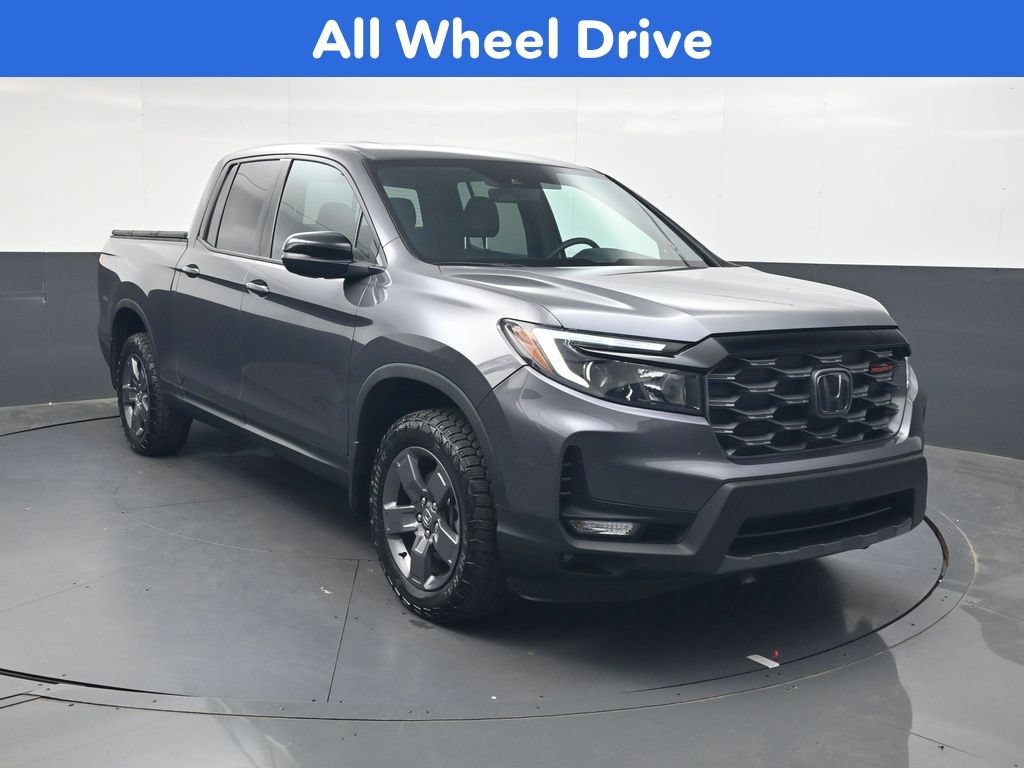 Certified 2025 Honda Ridgeline TrailSport image 2