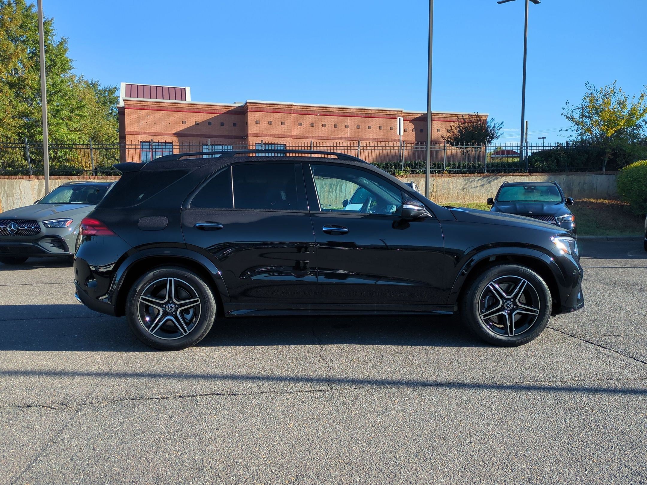 Certified 2026 Mercedes-Benz GLE 350 4MATIC image 2