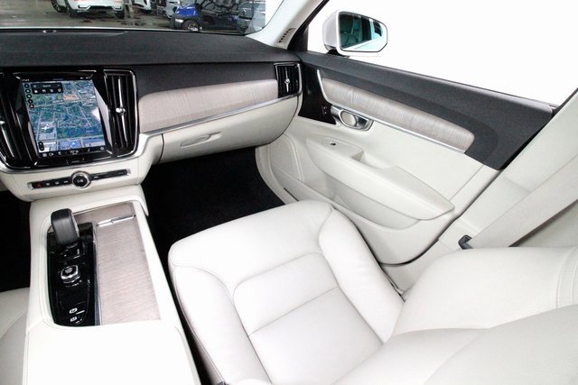 Certified 2023 Volvo S90 B6 Plus image 7