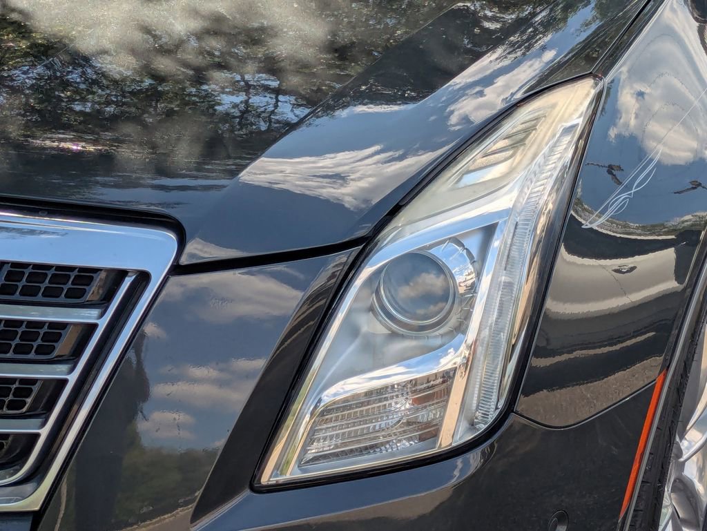 Used 2014 Cadillac XTS Luxury w/ Driver Awareness Package FWD image 10