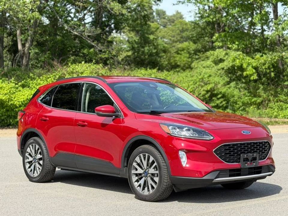 Used 2020 Ford Escape Titanium w/ Titanium Premium Package 2.0 AWD/4WD image 4