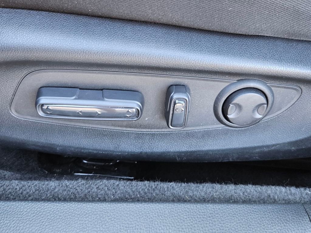 Certified 2023 Honda Accord EX image 5