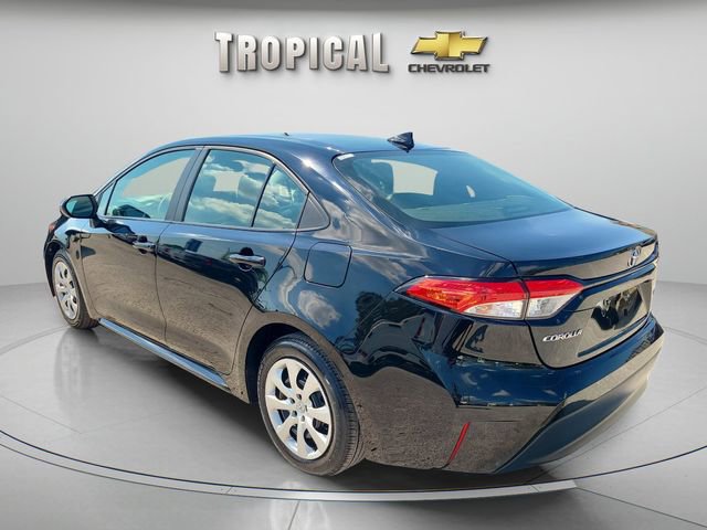 Used 2024 Toyota Corolla LE image 3