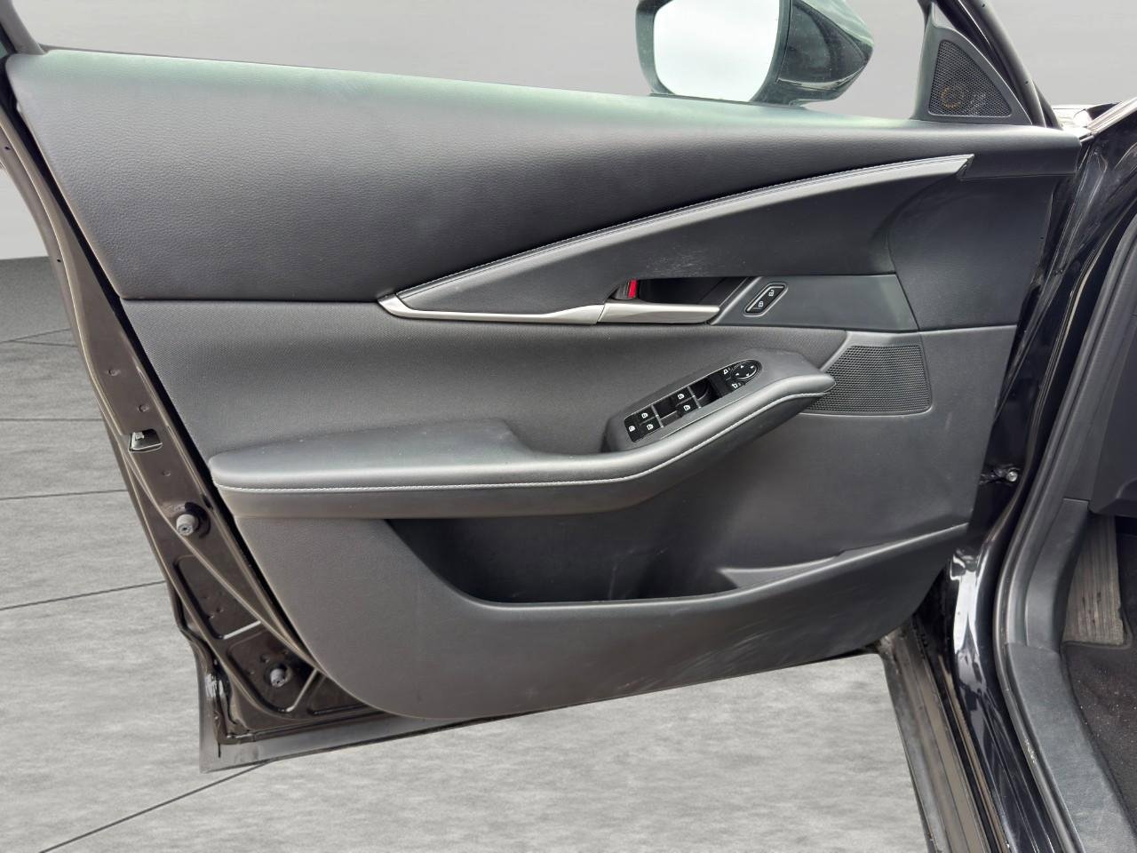 Used 2023 MAZDA CX-30 AWD 2.5 S image 9